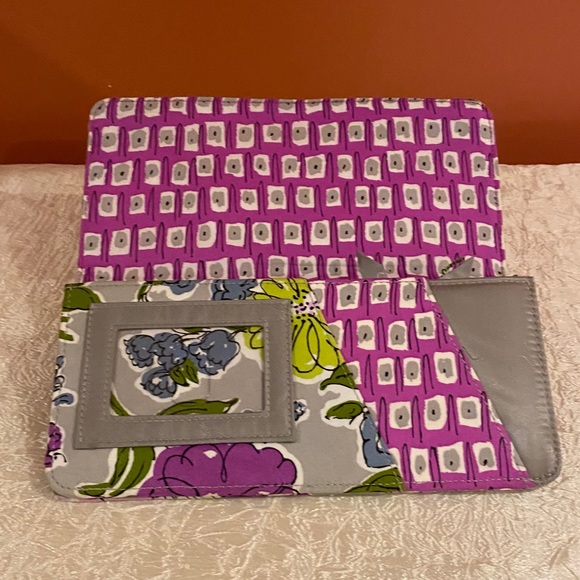 Vera Bradley Quilted Fabric Wallet EUC - Picture 6 of 8